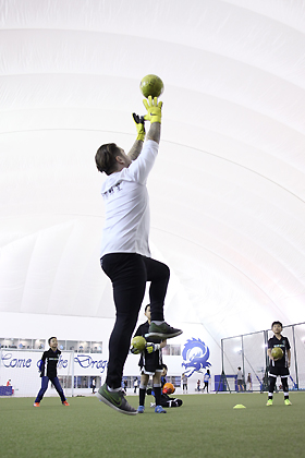 Goalkeeping Coach Dave in action